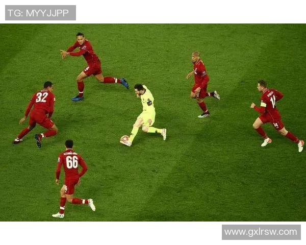 中国足球百佳球星评选揭晓 足坛精英如何定义新时代传奇 中国足球百佳球星评选揭晓 足坛精英如何定义新时代传奇