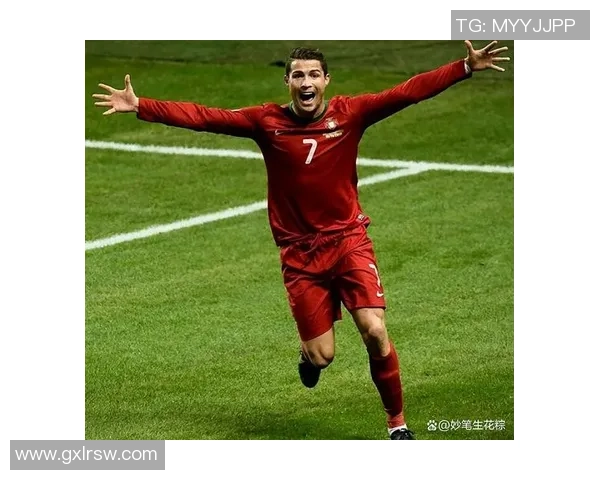 聚焦世界足球巨星健美身躯展现力量与速度完美结合 聚焦世界足球巨星健美身躯展现力量与速度完美结合