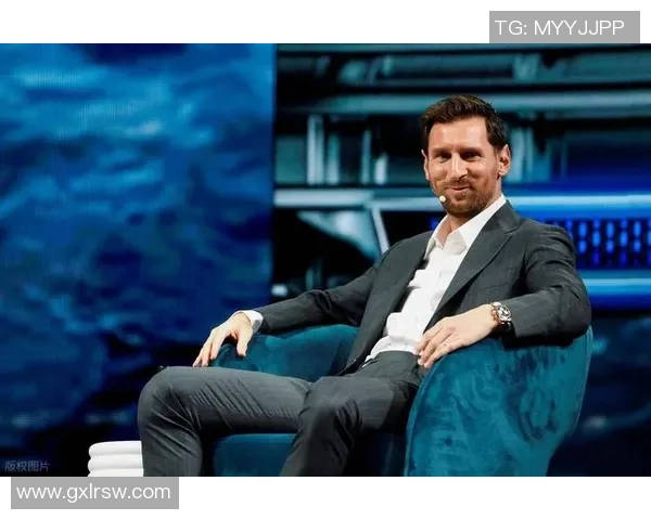 足球巨星体验地铁生活:当世界级球员与市民同行的趣味瞬间 足球巨星体验地铁生活:当世界级球员与市民同行的趣味瞬间