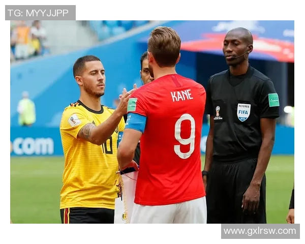 阿扎尔与足球巨星谁更厉害 实力对比与历史地位分析 阿扎尔与足球巨星谁更厉害 实力对比与历史地位分析